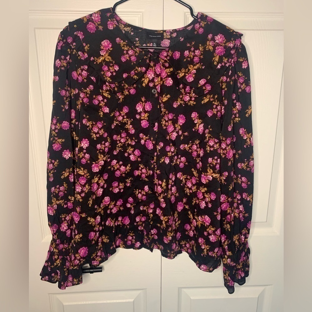 Who What Wear, women’s blouse with ruffle sleeve and collar, xl.